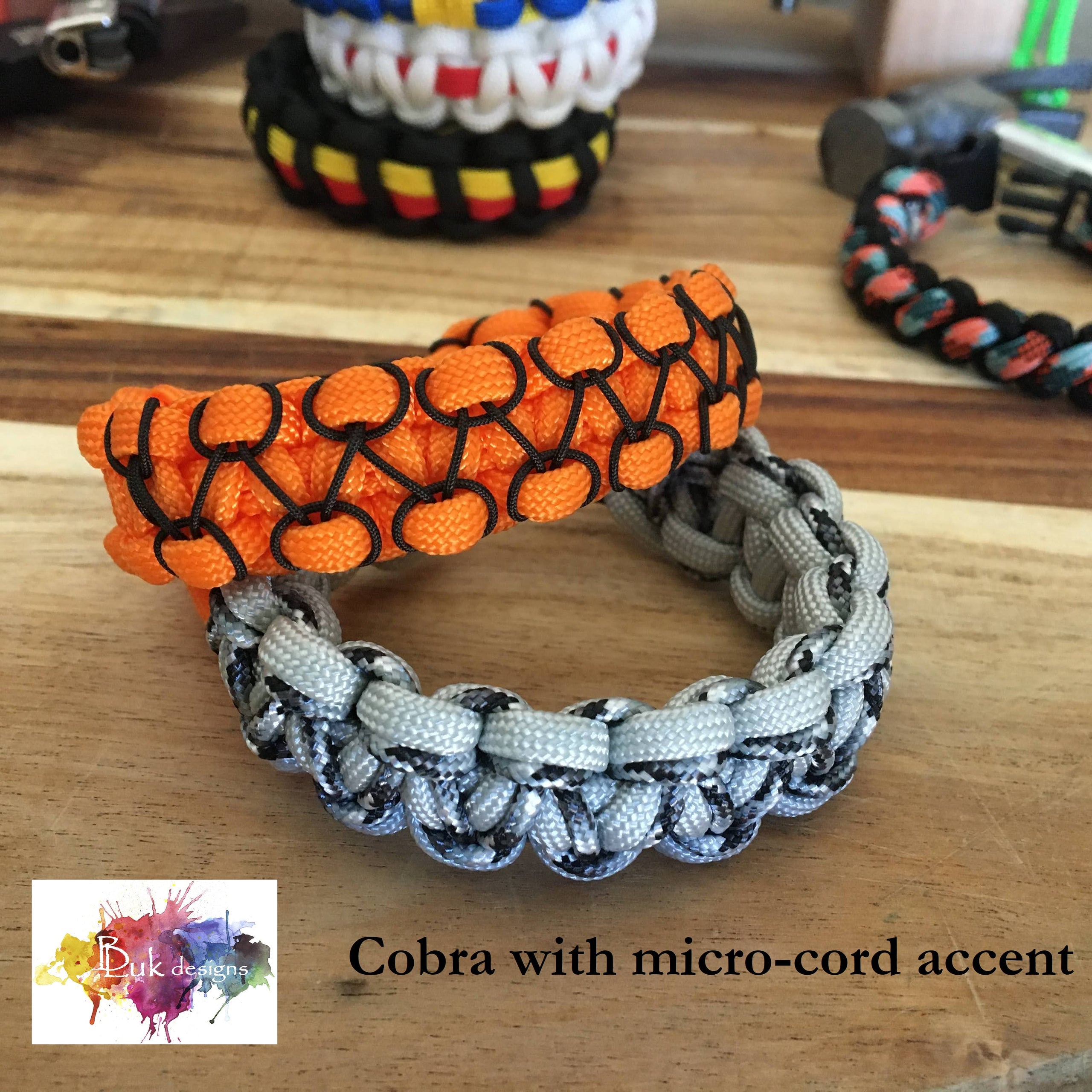 Cobra Paracord Bracelet with accent
